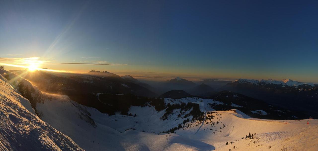 Chalet*** Au Pied D'Une Prairie Face A La Montagne Sixt المظهر الخارجي الصورة