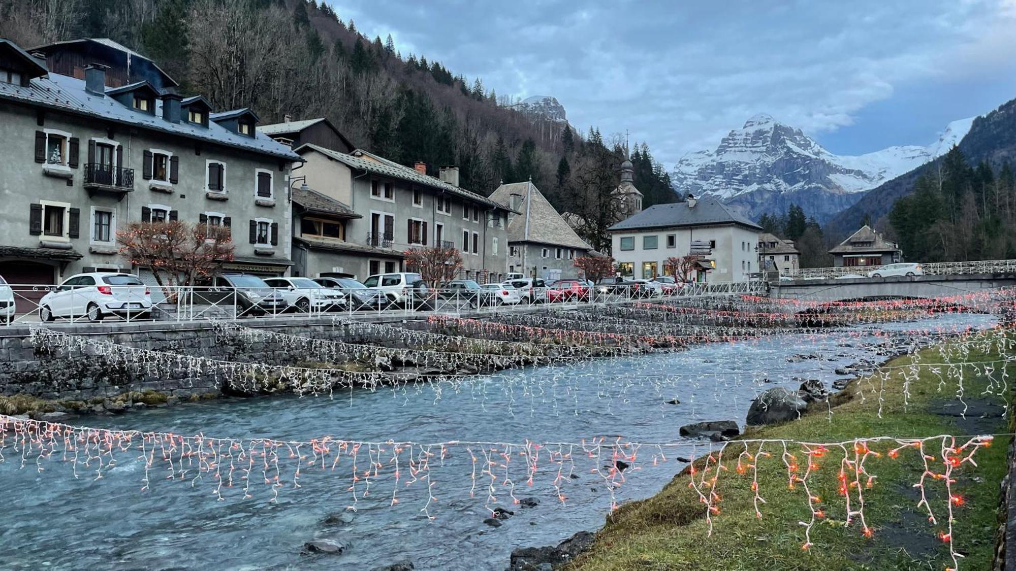 Chalet*** Au Pied D'Une Prairie Face A La Montagne Sixt المظهر الخارجي الصورة